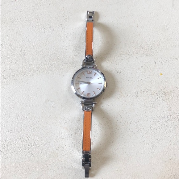 Fossil Watch - Picture 1 of 2
